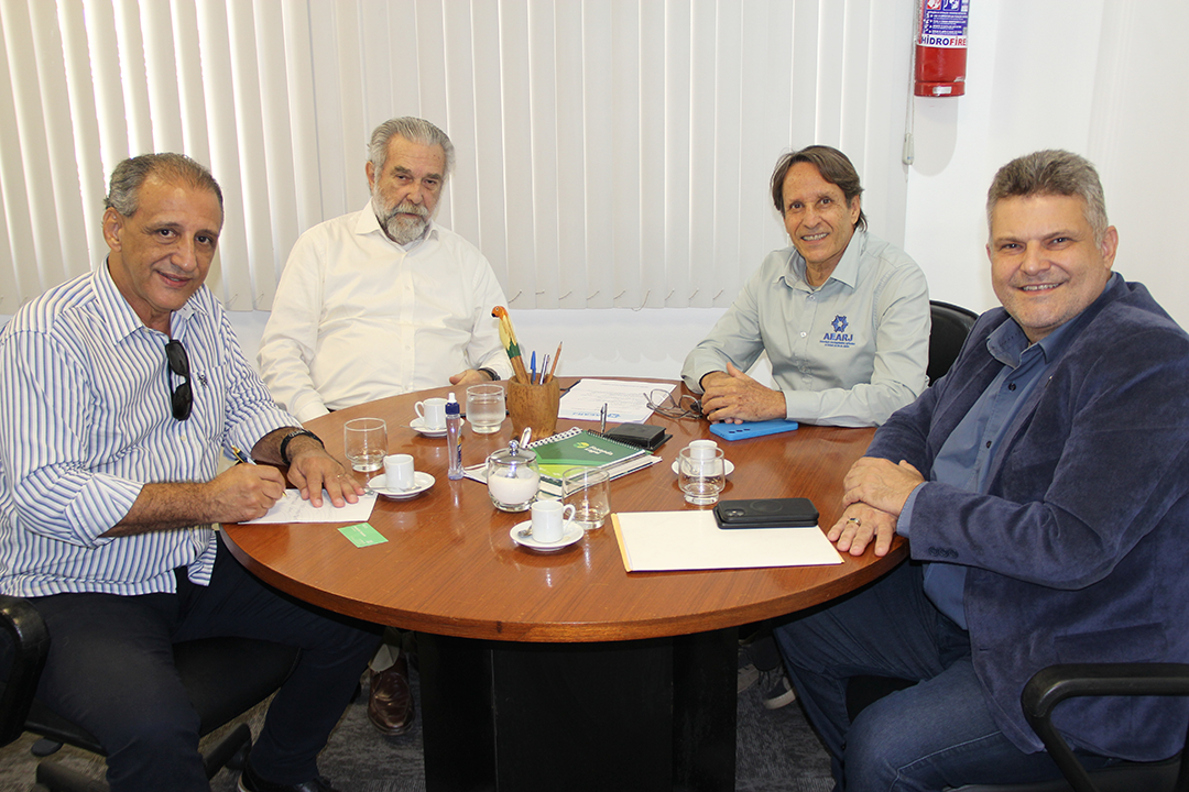 Sistema FAERJ/SENAR Rio recebe representantes da Associação dos Engenheiros Agrônomos do Estado do Rio de Janeiro